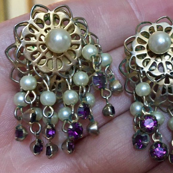 Earrings Vintage Chandelier Gold Pearls Purple Rhi - Picture 10 of 10